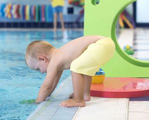 Lekce plavání - ZDARMA pro děti, které budou v dubnu 2023 přecházet v Juklíku na Praze 5 z malého na velký bazén. 